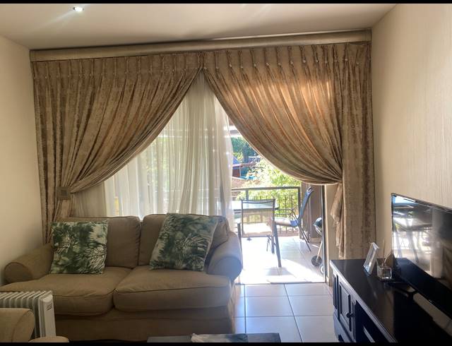 3 BEDROOM TOWNHOUSE FOR SALE IN MULBARTON